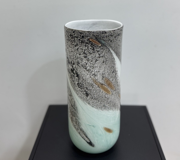 Vase pour fleurs Brume de Rivage - Lilit Fleurs livraison Bruxelles Vase pour fleurs Brume de Rivage - Lilit Fleurs livraison Bruxelles