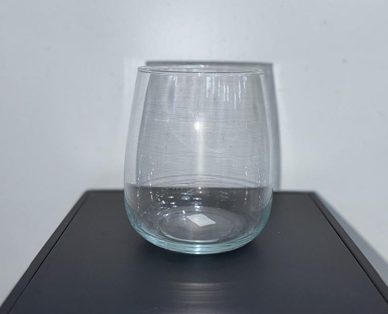 Vase pour fleurs - Lilit Fleurs livraison Bruxelles Vase pour fleurs - Lilit Fleurs livraison Bruxelles