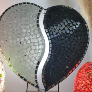 Fleur Hartje Lamp de chez Lilit Fleurs - Livraison de fleurs Bruxelles